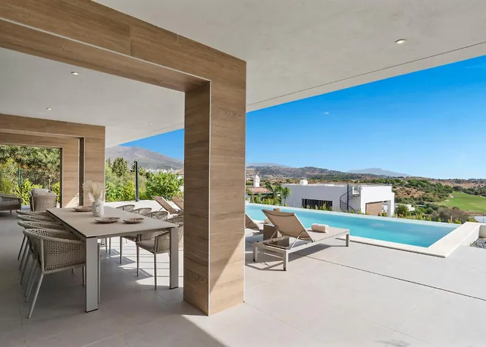 Golf & Seaview With Heated Private Pool Villa Estepona