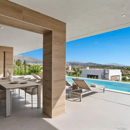 Golf & Seaview With Heated Private Pool Villa Estepona