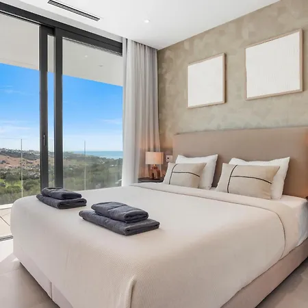 Golf & Seaview With Heated Private Pool *