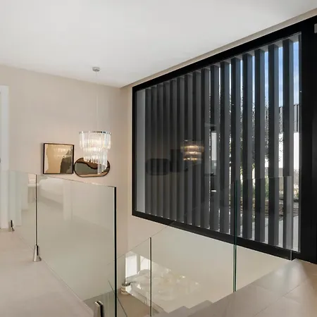 Golf & Seaview With Heated Private Pool Estepona