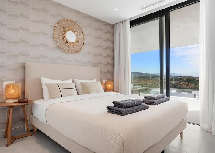 Golf & Seaview With Heated Private Pool 빌라