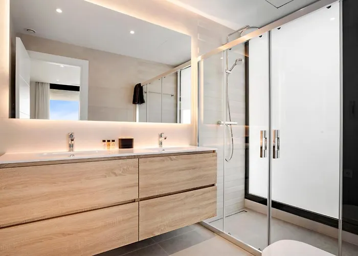 Golf & Seaview With Heated Private Pool 빌라