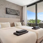 Golf & Seaview With Heated Private Pool Estepona
