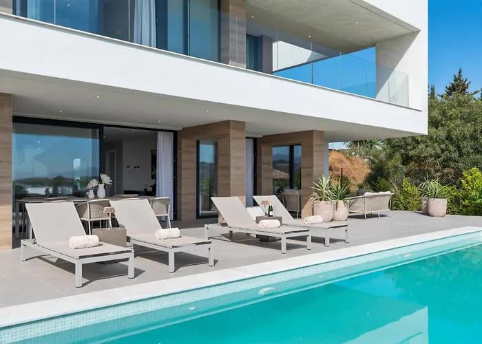 Golf & Seaview With Heated Private Pool