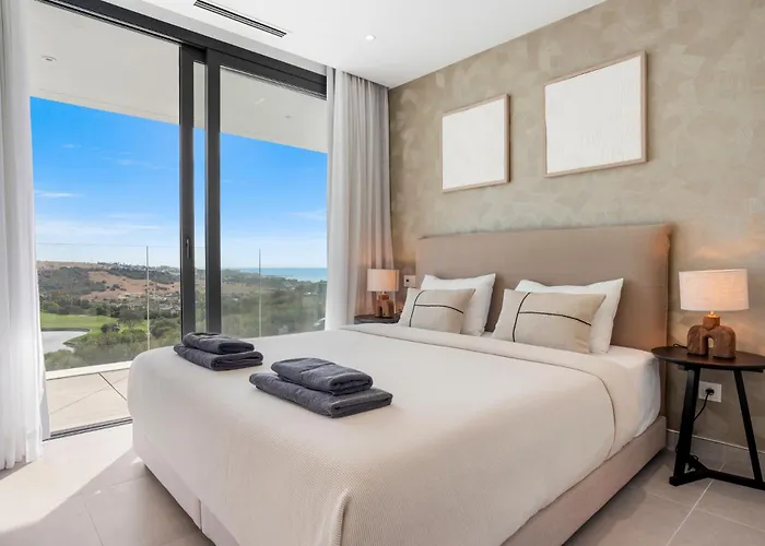 Golf & Seaview With Heated Private Pool *