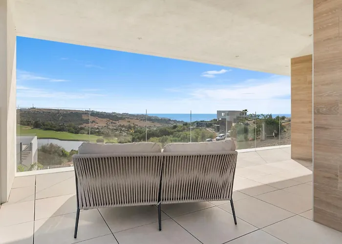 Villa Golf & Seaview With Heated Private Pool Estepona